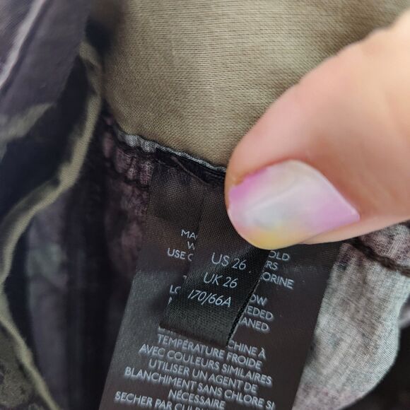 ANTHROPOLOGIE Pants Womens 26 Green Moss Ripley Utility Cropped Cargo Pants - Picture 10 of 10